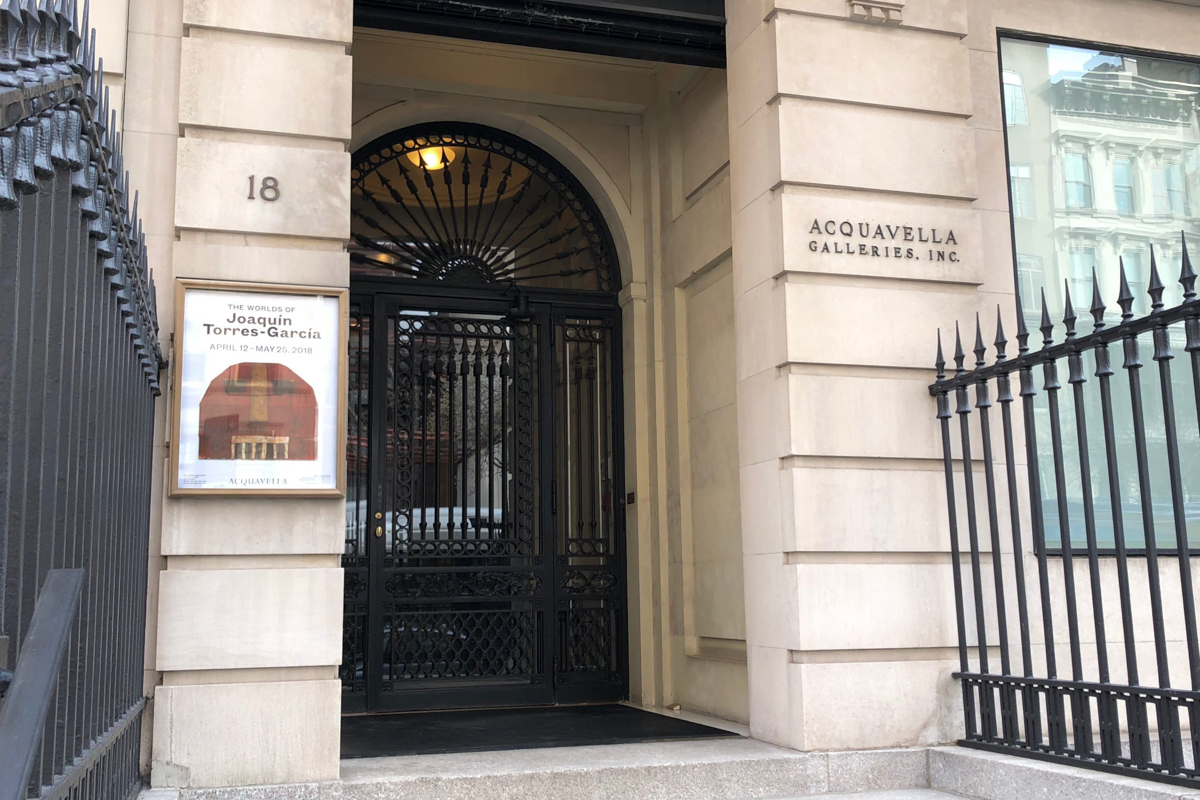 Photograph of the entrance to Acquavella Galleries on the Upper East Side of Manhattan