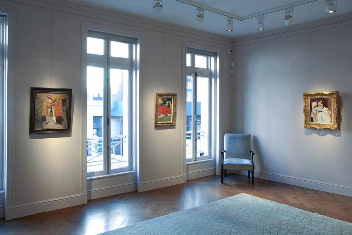 Matisse and Picasso Exhibition at Hammer Galleries Featuring Antique Frames by Lowy